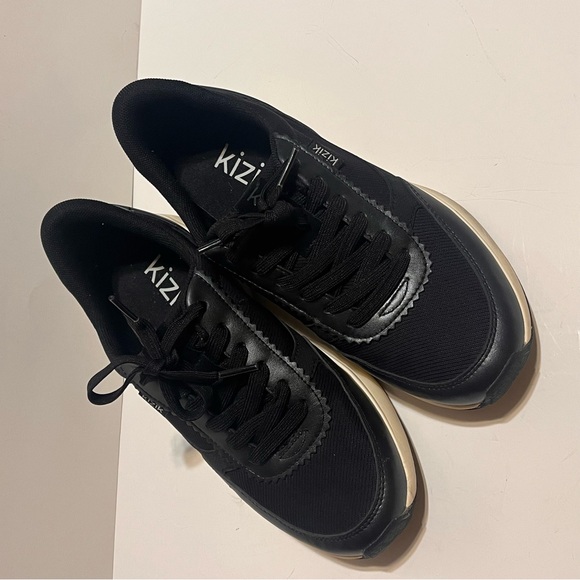 Kizik Paris Women's Size 7 Black/Pristine Leather Hands-Free Sneakers - Picture 7 of 16